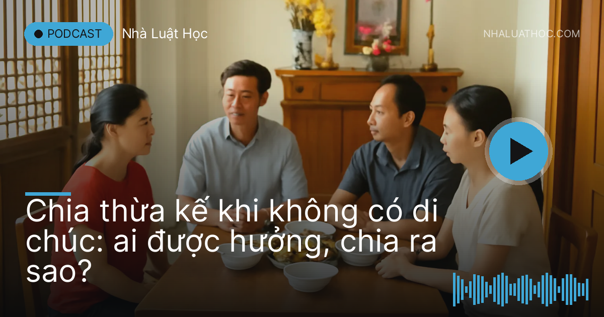 Mấy anh chị em ngồi quanh bàn thờ gia đình sau ngày giỗ cha